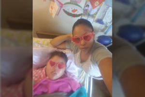 Su dukros mirties liudijimu mama nesutiko – 4 metus slaugo ją namuose