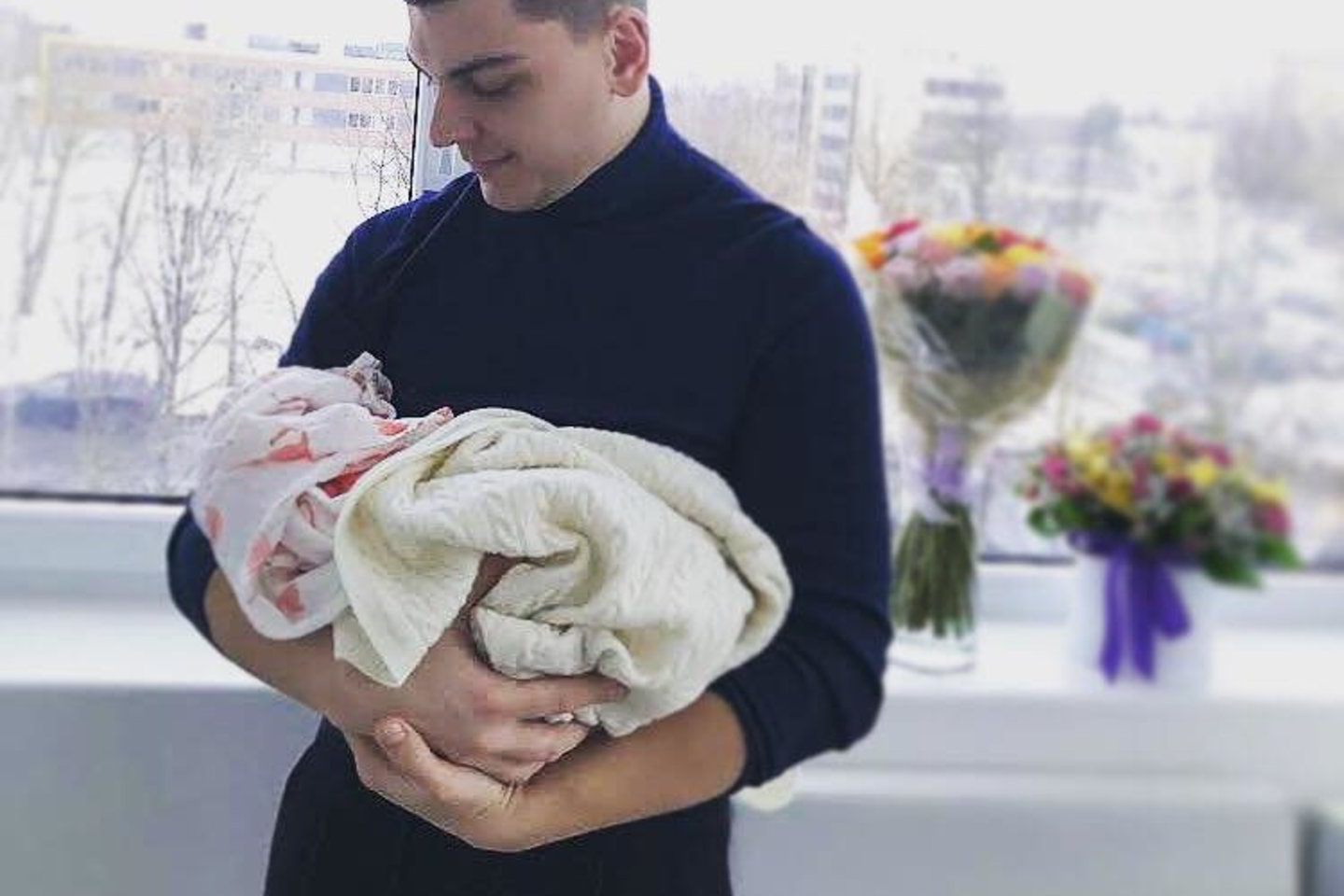 R.Mackevičius pasidalino akimirka su naujagime.