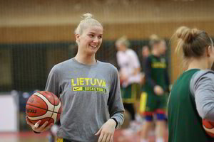 Lietuvos krepšininkės prieš dvikovą su Vengrija koncentruojasi į gynybą