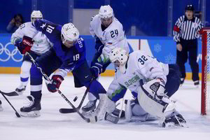 Olimpinis ledo ritulys: slovėnai įveikė amerikiečius, slovakai – rusus