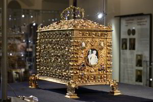 Į Valdovų rūmus unikalios vertybės gabenamos tarsi veiksmo filme