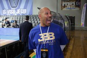 LaVaras Ballas pasišaipė: „Iki Ballų atvykimo Lietuva buvo niekas“