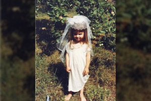 Nuotraukoje – žavioji Lietuvos dainininkė vaikystėje. Kas ši nuotaka?