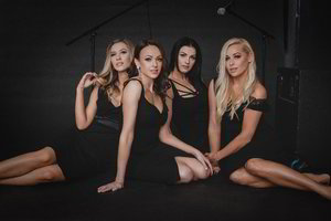 Išgirskite: „Man-go“ pristato naujai suskambusį garsųjį hitą „Pavasariniai žiedai“