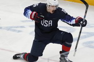 Ledo ritulio turnyre – pirmos amerikiečių ir rusų pergalės