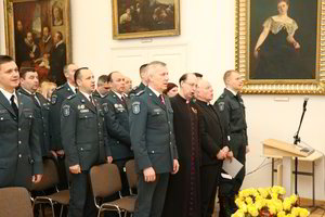 Policijos pareigūnai iškilmingai pasitiko atkurtos Lietuvos 100-metį