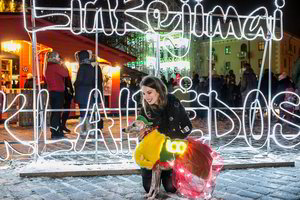 Klaipėdoje akį traukė neįprastas paradas: žygiavo šviečiantys augintiniai