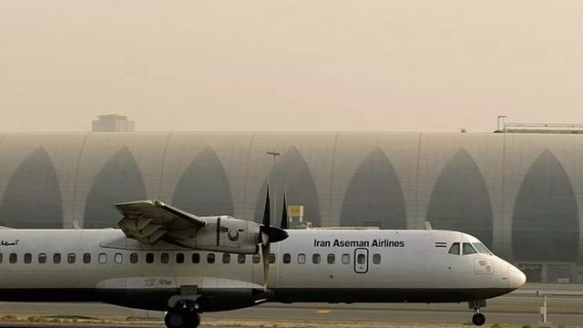 Tragedija Irane – sudužo 66 žmones skraidinęs lėktuvas