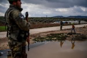 Turkija artimiausiomis dienomis apsups Afrino miestą Sirijoje