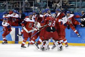 Karštas ketvirtfinalis: Čekijos ir JAV ledo ritulininkams prireikė baudinių serijos