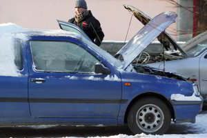 Artėja šalčiausios dienos: ką daryti su automobiliu, kad nereikėtų jo palikti namie