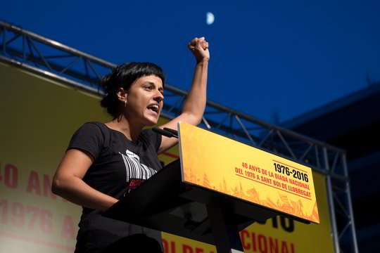 Ispanija išdavė arešto orderį Šveicarijoje prisiglaudusiai Katalonijos separatistei