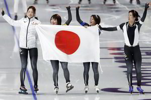 Pjongčango čiuožimo auksas – olimpiniu rekordus pagerinusiems norvegams ir japonėms