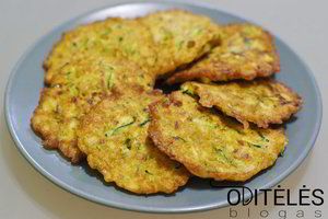 Cukinijų blyneliai su avinžirniais tokie skanūs, kad net padažo nereikia