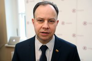 A. Veryga žada sistemiškai įvertinti paramą ligoninėms