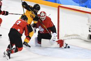 Sensacija ledo ritulyje: Vokietija į finalą nepraleido Kanados rinktinės