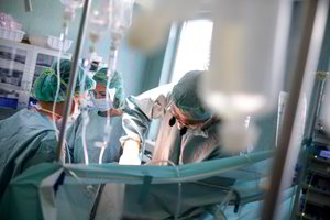 Po nosies operacijos ištiko mirtis: pateikė išvadas dėl medikų darbo