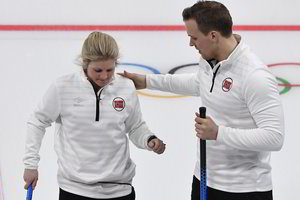 Norvegijos akmenslydininkams bus iškilmingai įteikti iš rusų atimti bronzos medaliai