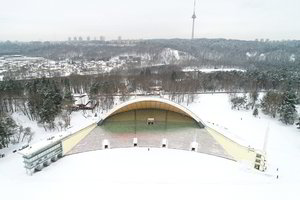 Vingio parko estradą tvarkys už milijoną