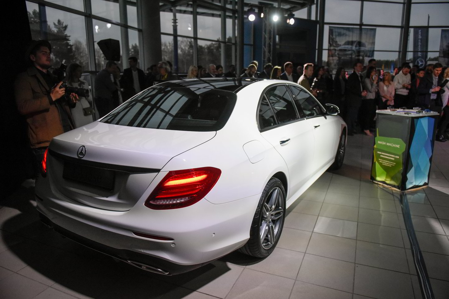 Kinijos milijardierius įsigijo didžiausią „Mercedes-Benz" gaminančios „Daimler"  akcijų paketą.<br>D.Umbraso nuotr.
