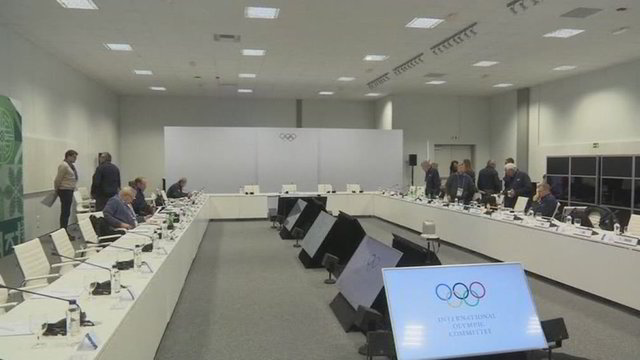 Atidėtas sprendimas dėl Rusijos vėliavos per olimpiados uždarymą