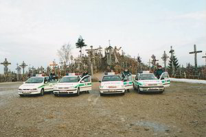 Šiaulių pareigūnai parodė, kuo patruliavo prieš 20 metų: vienas automobilis itin stebina