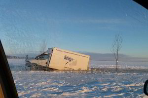 Šilutiškių „ledo kelyje“ prasmego šaldytas žuvis gabenęs lenko sunkvežimis