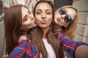 Norite, kad jus mėgtų? Nedarykite šių 9 dalykų