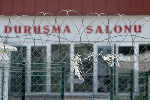 Turkijos teismas pedofilui skyrė „rekordinę 572 metų laisvės atėmimo bausmę“