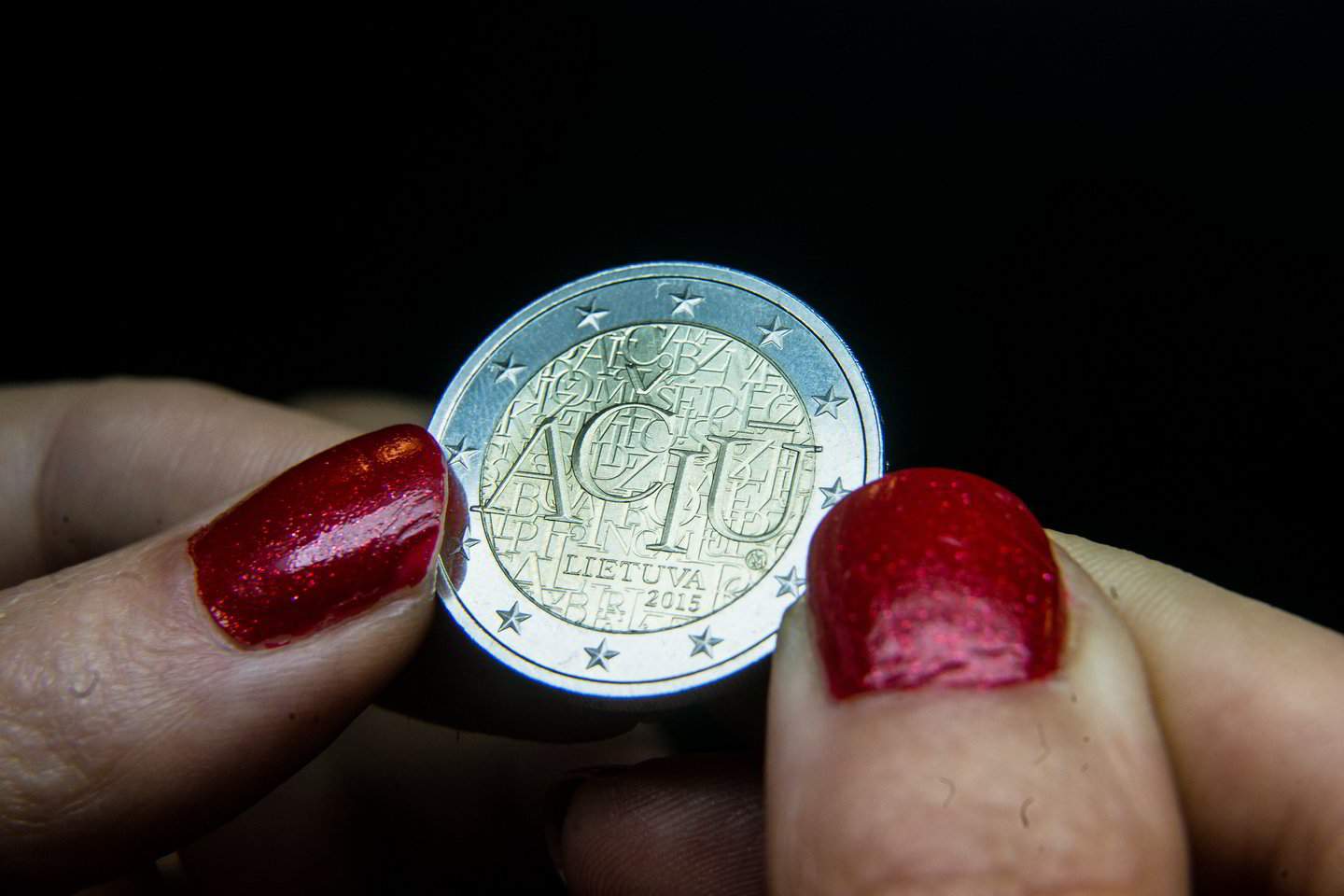 euras, nauja moneta, du, 2, eurai, AČIŪ, valiuta, mokesčiai, lietuva, pinigai<br>J.Stacevičiaus nuotr.
