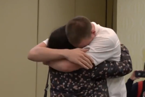 Lietuvos krepšininko susitikimas su mama pakerėjo internautus 