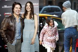 Tėčio ilgus metus nemačiusi Tomo Cruise'o atžala neprimena turtuolių dukros