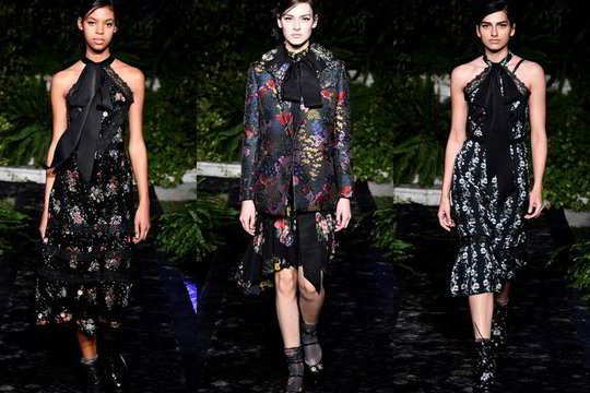 Paryžiaus mados savaitėje – Japonijos įkvėpta „H&M“ pavasario ir vasaros kolekcija