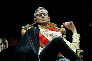 Interviu su Šėtonu, ketinusiu studijuoti kunigų seminarijoje