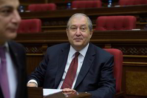 Armėnijos parlamentas prezidentu išrinko Armeną Sargsianą