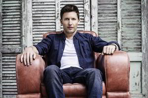 Vilniuje koncertuosiantis Jamesas Bluntas pagalbos ranką tiesia Londono benamiams