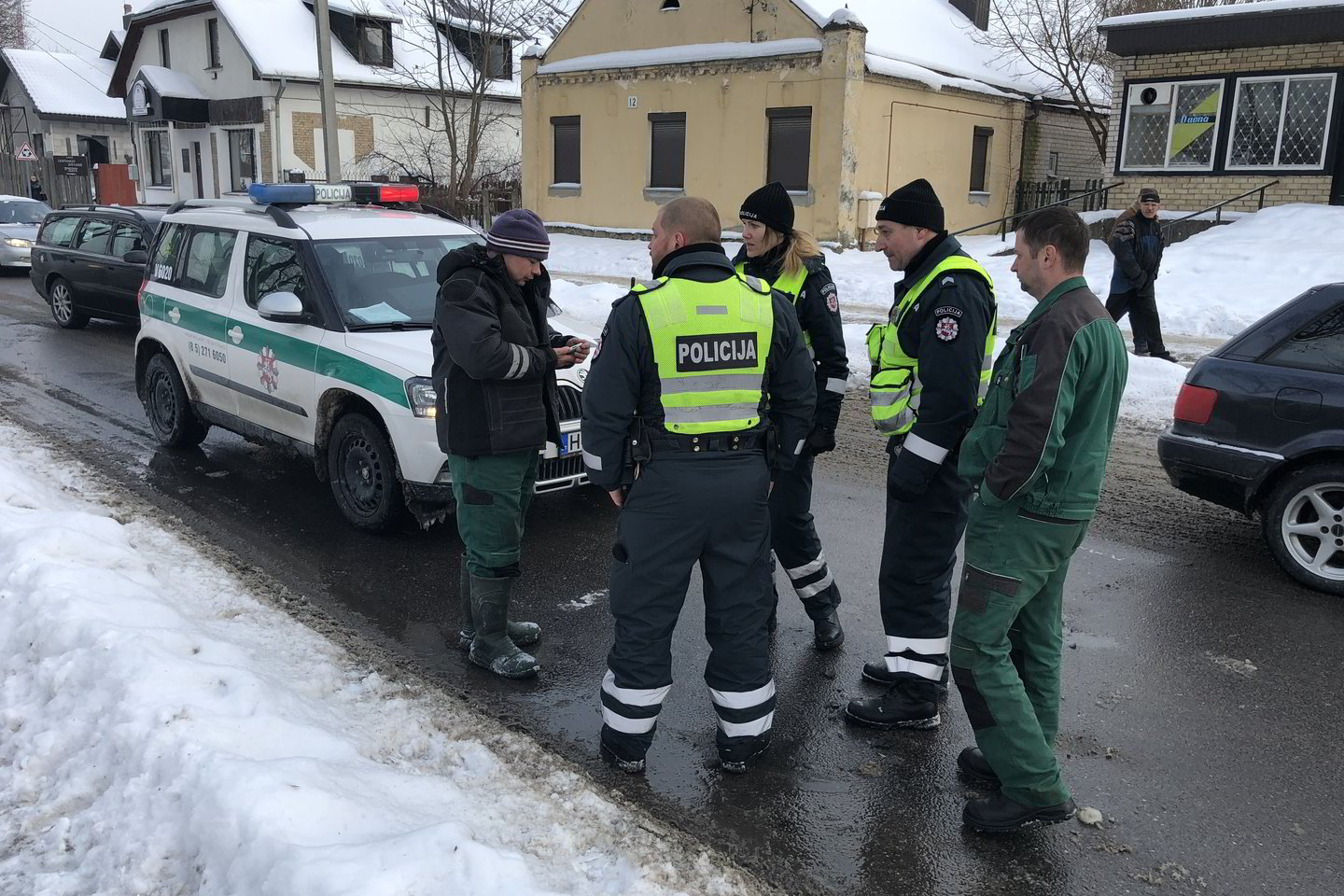 Baisi nelaimė Lentvaryje: žuvo sunkvežimio pervažiuotas vyras.