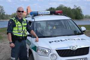Vilniuje dėl piktnaudžiavimo ir dokumentų klastojimo nuteistas išgarsėjęs policininkas