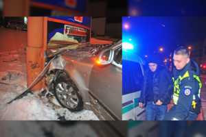 Girto jaunuolio „Škoda“ naktį Vilniuje taranavo degalinės informacinį stendą