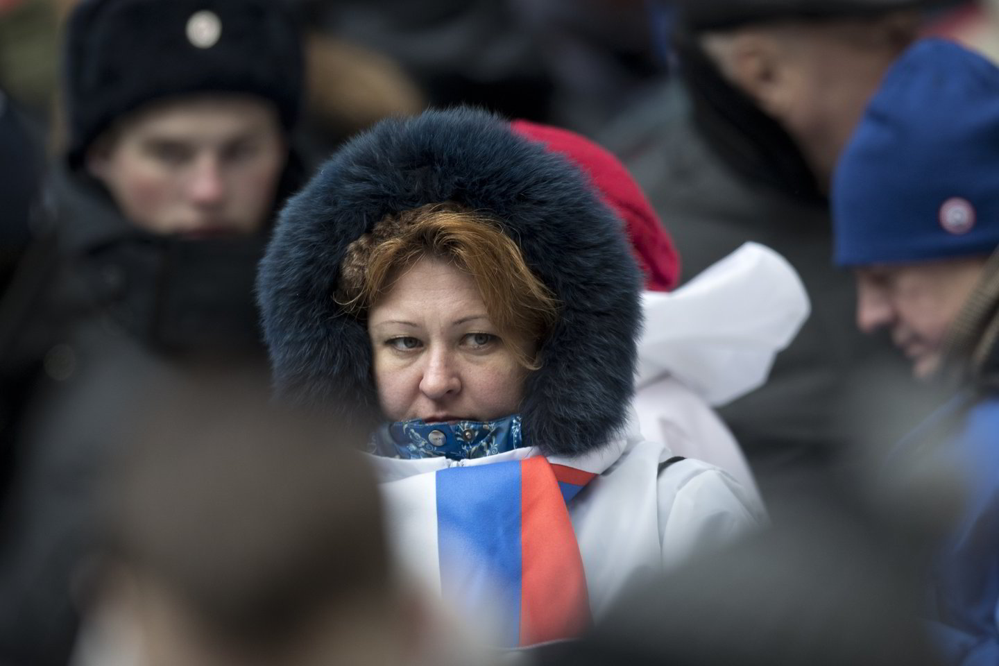 Dešimtys tūkstančių žmonių į Maskvos stadioną susirinko ne savo noru.<br> AP nuotr.