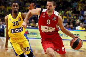 Milane įstrigęs Mantas Kalnietis sulaukė poros klubų dėmesio