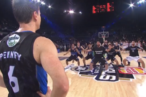 Krito ašaros: karjerą baigęs buvęs žalgirietis sulaukė įspūdingo atsisveikinimo