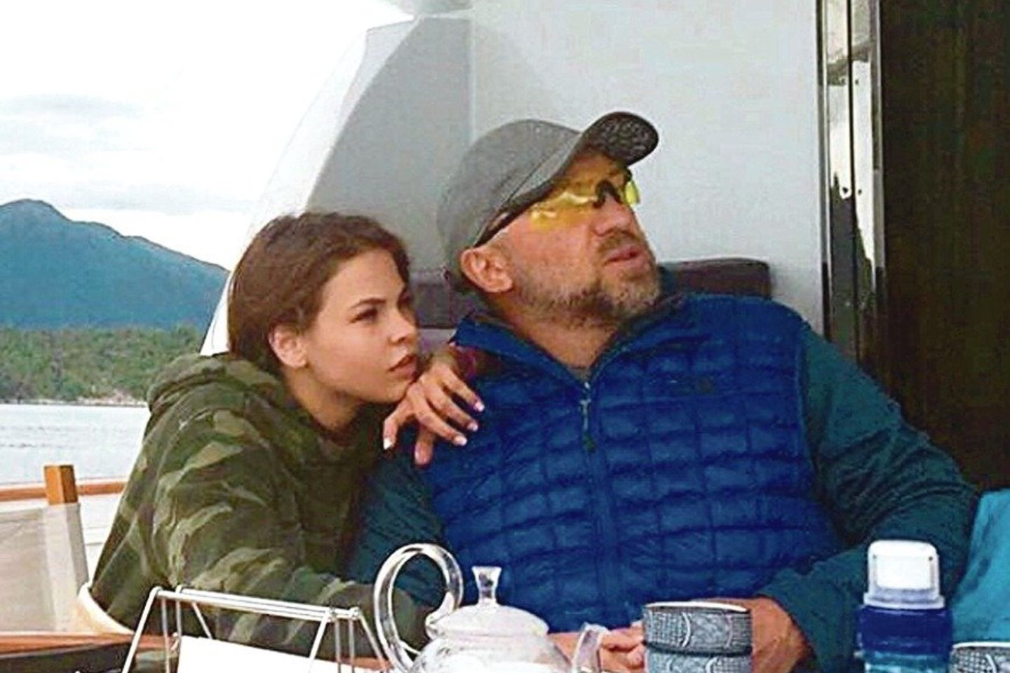 Nastia Žuvelė paskelbė romantiškus santykius su O.Deripaska liudijantį kadrą.