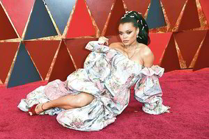 Raudonojo kilimo karaliumi tapo amerikiečių dizaineris