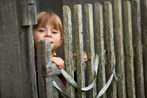 Vaikų dukrai neatiduodanti močiutė: „Bijau, kad nebūtų dviejų karstelių“