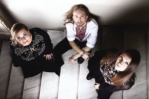 „Žalvarinis“ pradėjo kelionę per Lietuvą: pristato albumą, įrašytą su net 50 muzikantų