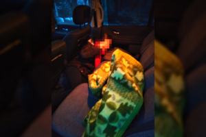 Lenko gabenama 16-metė vietnamietė slėpėsi po pledu