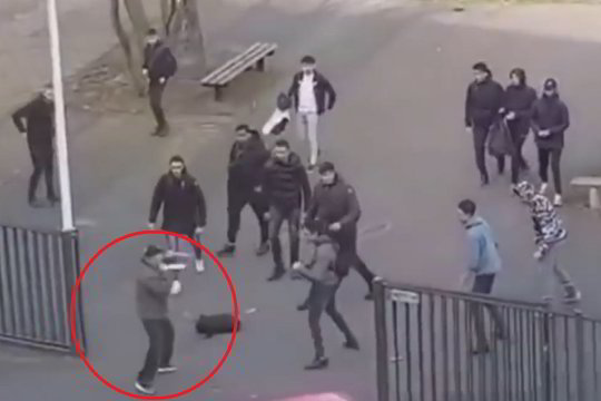 Paniką koledže sėjęs ginkluotas vyras sulaukė herojiško studentų pasipriešinimo