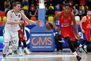 Penktadienis Eurolygoje: Pirėjo ir Maskvos komandos užtikrintai gynė savo tvirtoves