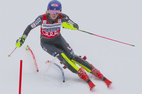 Amerikietė M. Shiffrin užsitikrino pasaulio kalnų slidinėjimo taurės čempionės titulą